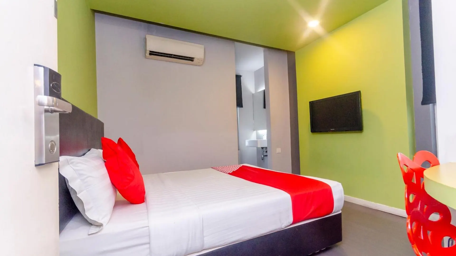 Oyo 902 Rooms Boutique Hotel Johor Bahru