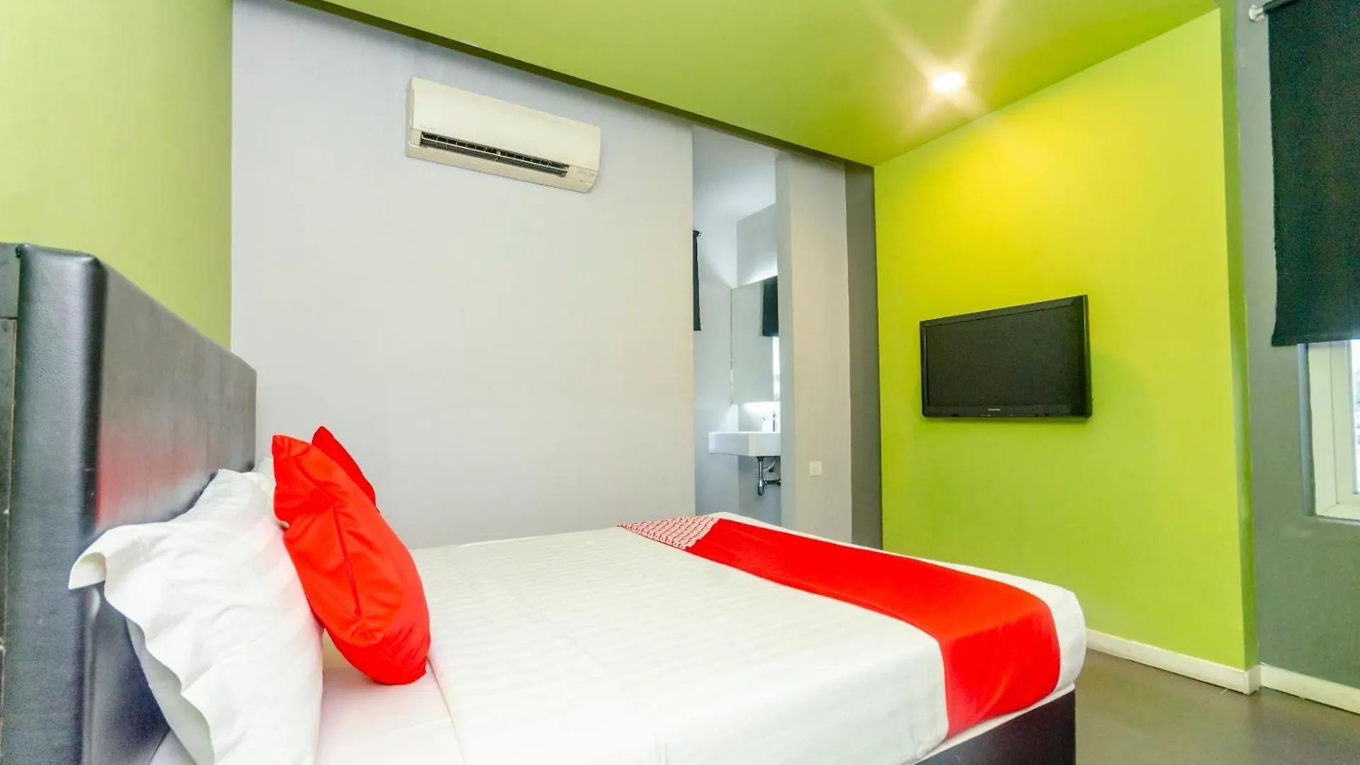 Oyo 902 Rooms Boutique Hotel Johor Bahru