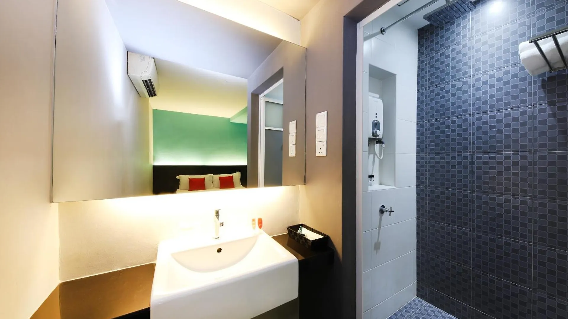 Oyo 902 Rooms Boutique Hotel Johor Bahru