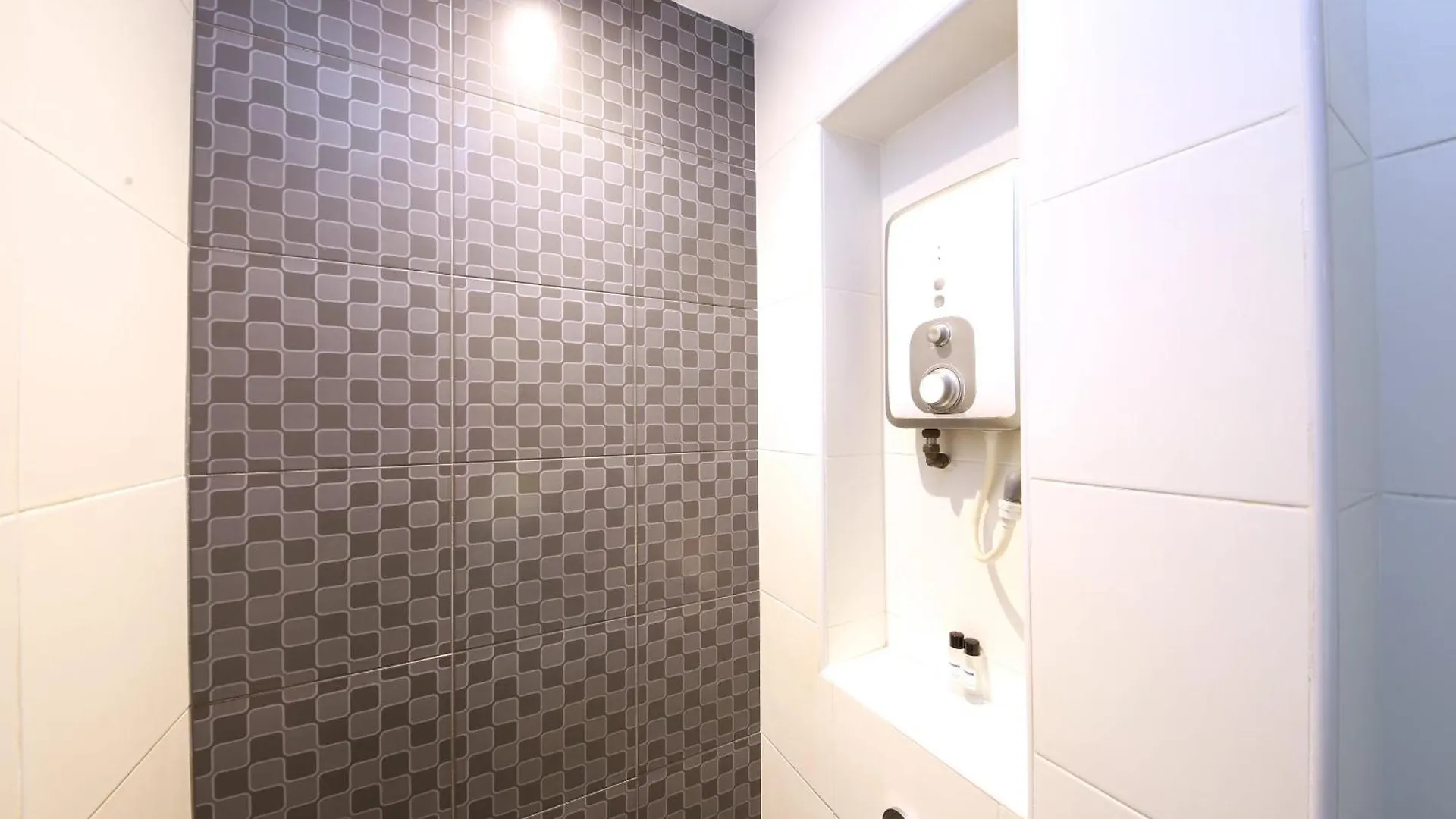 Oyo 902 Rooms Boutique Hotel Johor Bahru 2*,  Malaysia