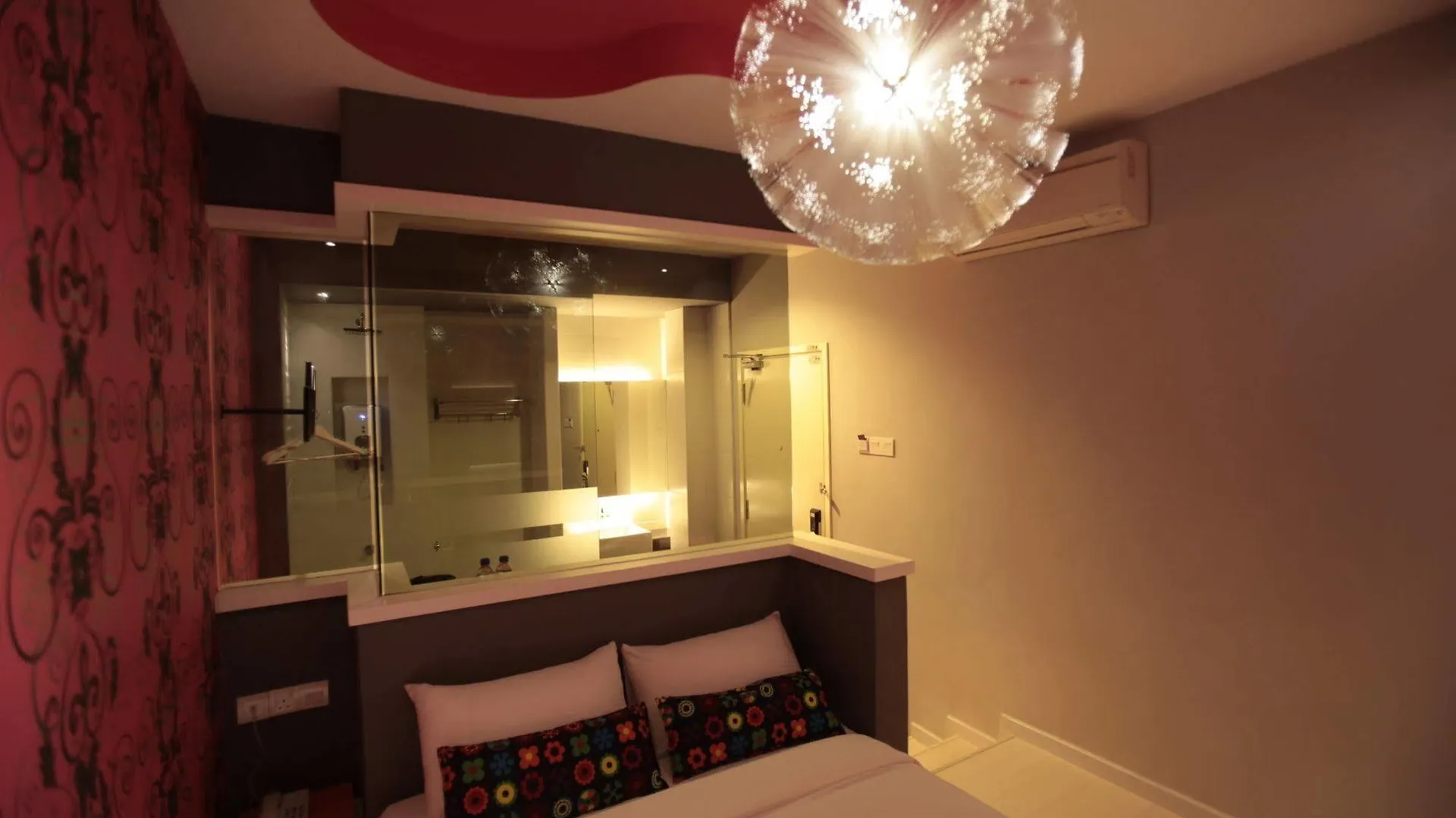 Oyo 902 Rooms Boutique Hotel Johor Bahru 2*,